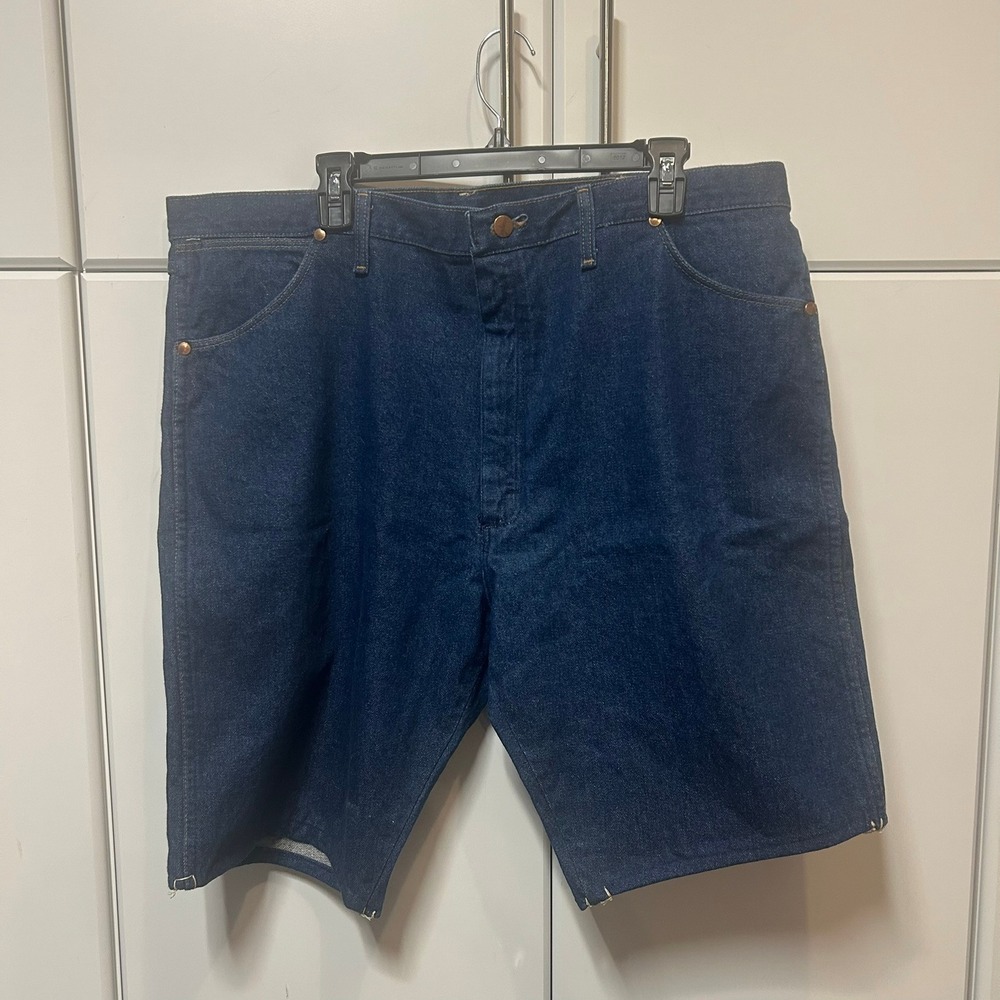 Vintage Wrangler 13MWZ Cowboy Cut Denim Shorts Mens 42 Dark Wash Made in USA